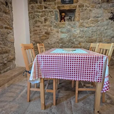 The Old Stone House, Zrnovnica Holiday home Split