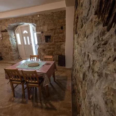 The Old Stone House, Zrnovnica Holiday home Split